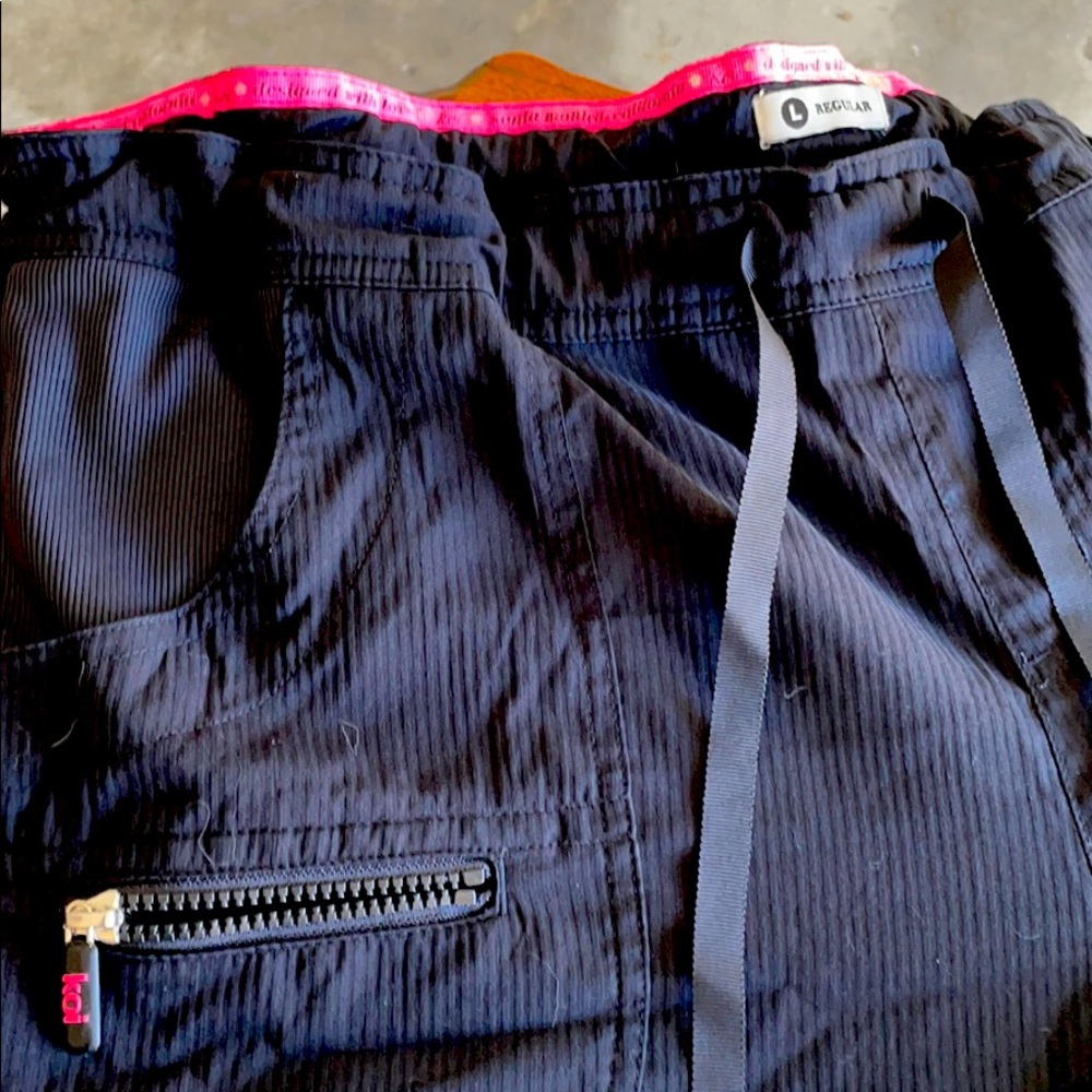 Scrub pants